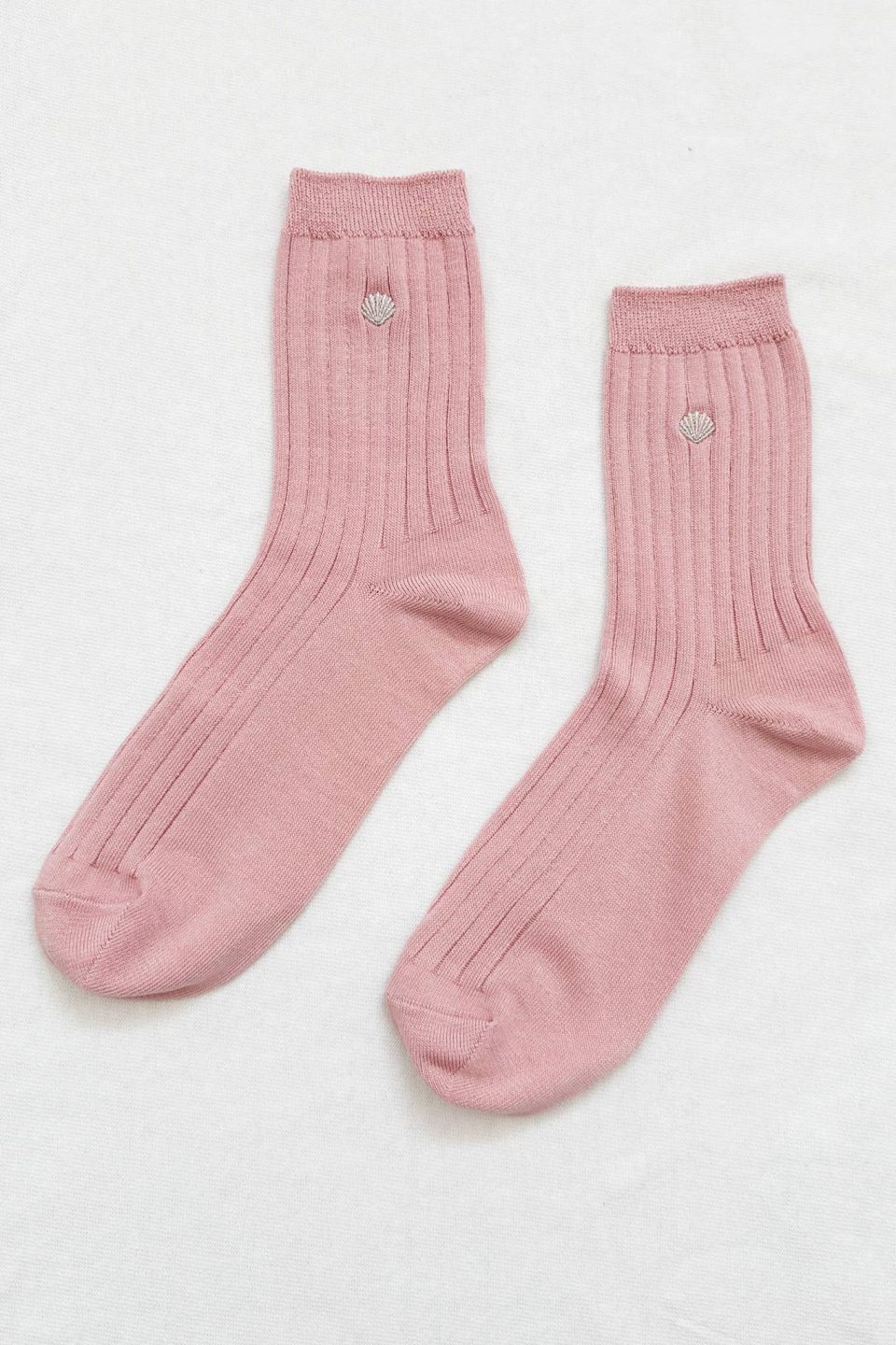 Le Bon Shoppe Embroidered Her Socks Mercerized Combed Cotton Rib Pink Soda & Silver Seashell